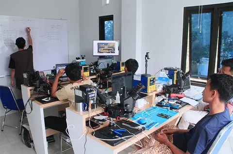 Training Online Borneoflasher Indonesia - Kelas Iphone Basic to Advanced